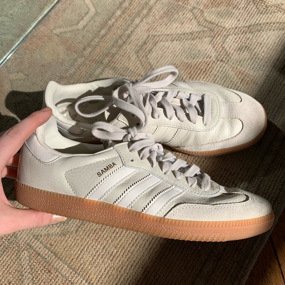 NWOT Adidas Sambas, beige leather & suede, size 7